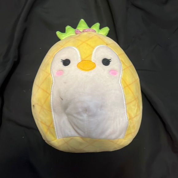 Squishmallows Other - Pineapple chick medium sized squishmellow